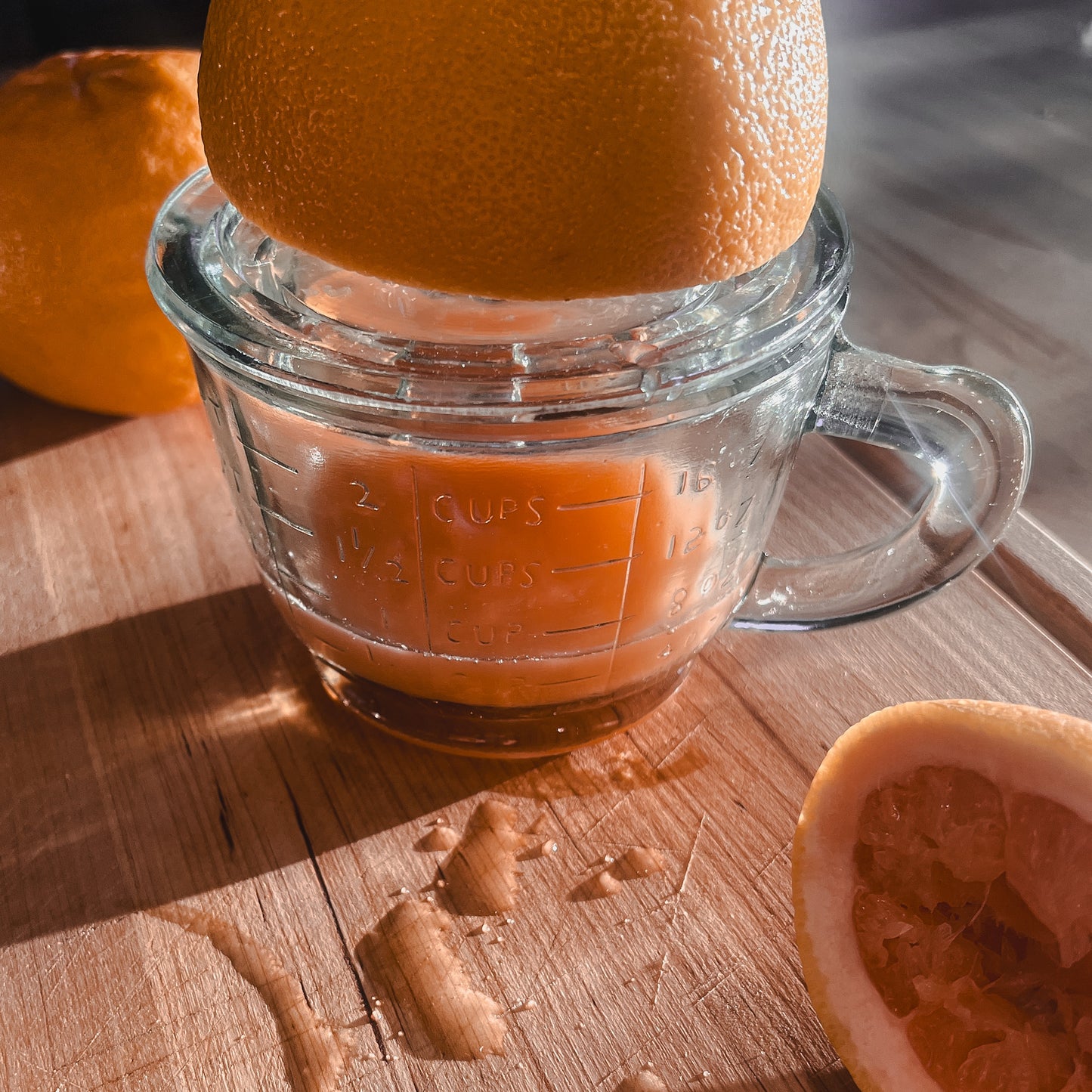 Glass Citrus Juicer
