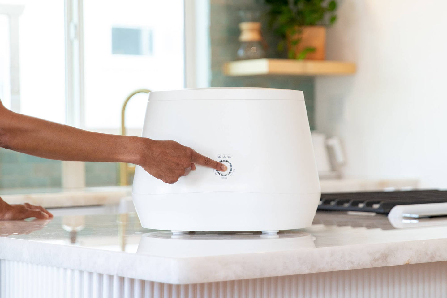 Lomi Smart Waste™ Kitchen Composter