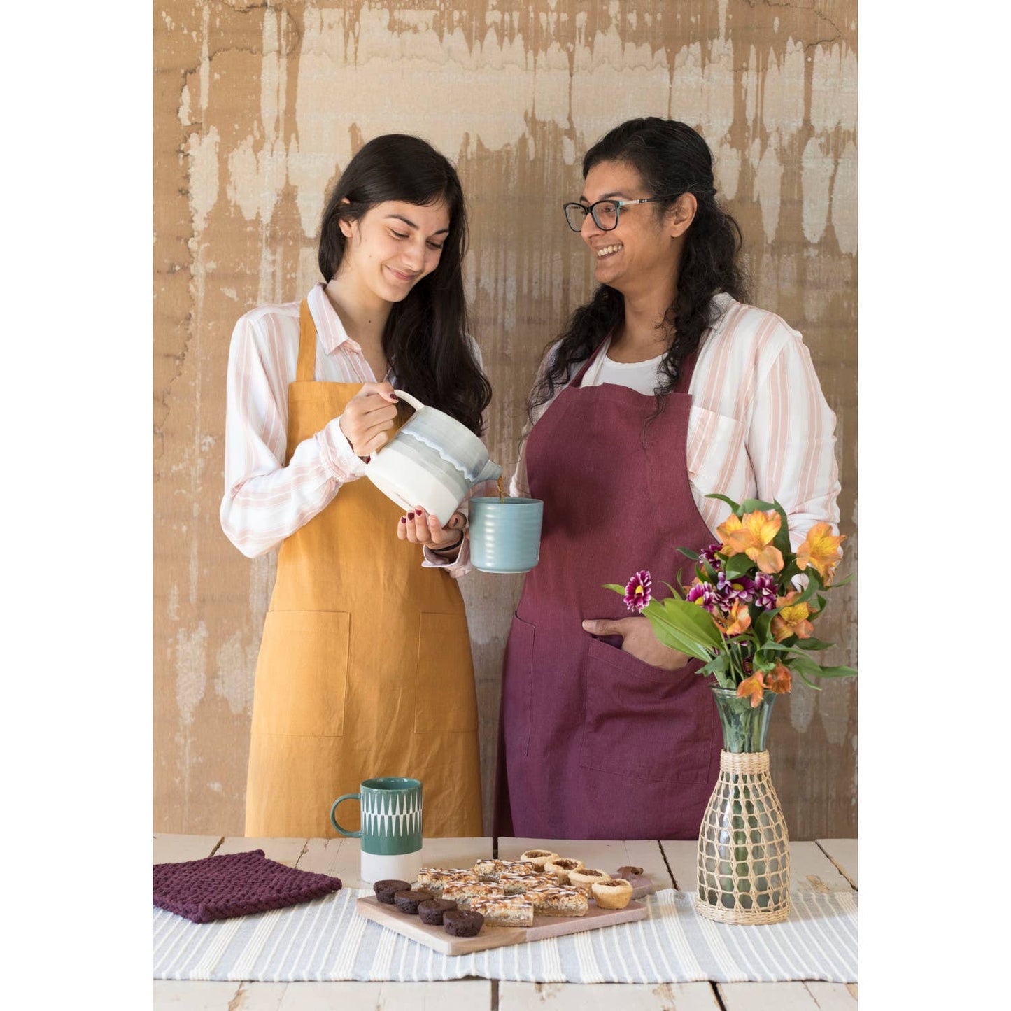 Stonewash Apron in Wine